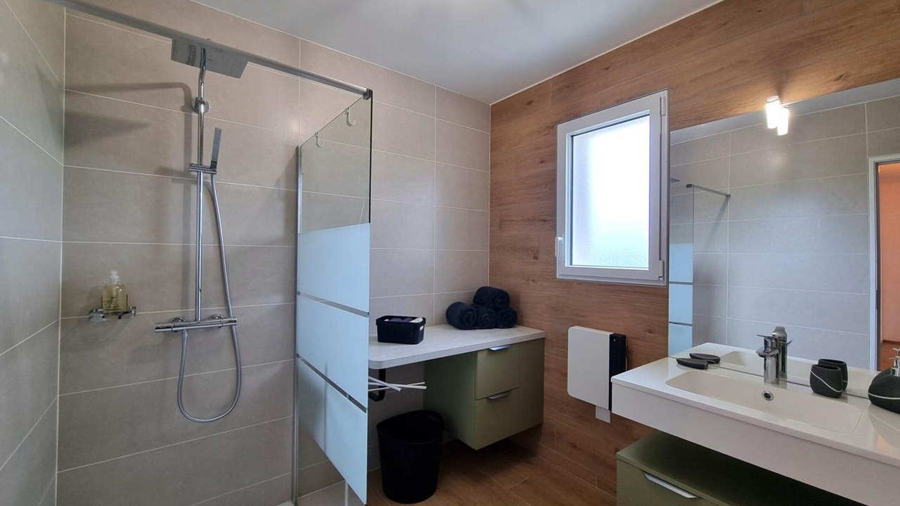 Photo of Bathroom in Boisset-les-Montrond
