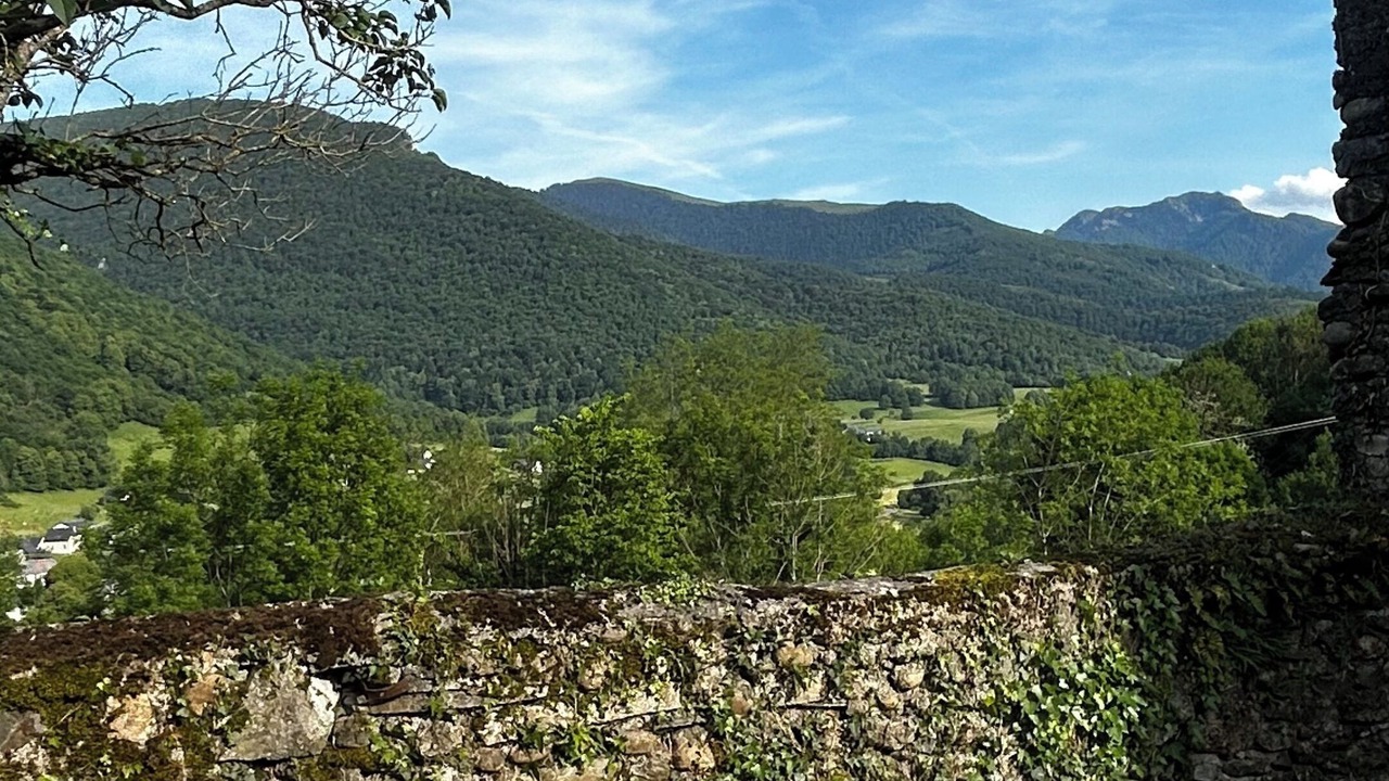 Photo of Outdoor in Heches