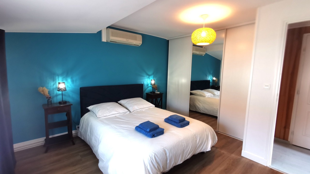 Photo of Bedroom in Limoges