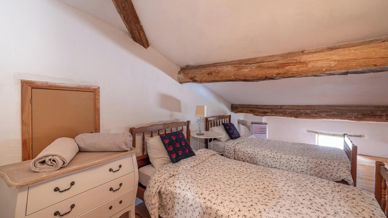Photo of Bedroom in Castelnau-de-Montmiral