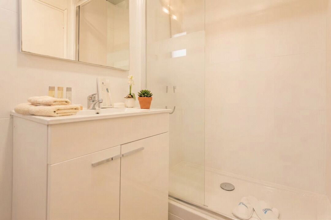 Photo of Bathroom in La Nova Esquerra de l'Eixample