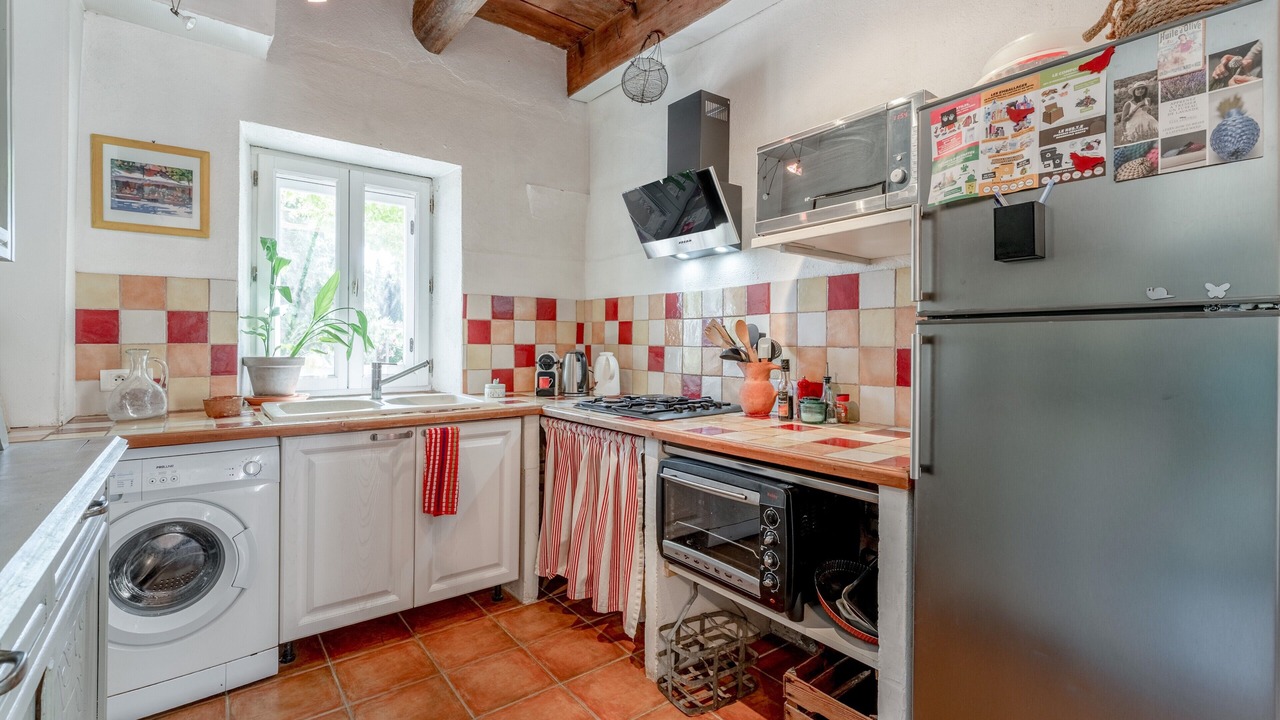 Photo of Kitchen in Les Baux-de-Provence