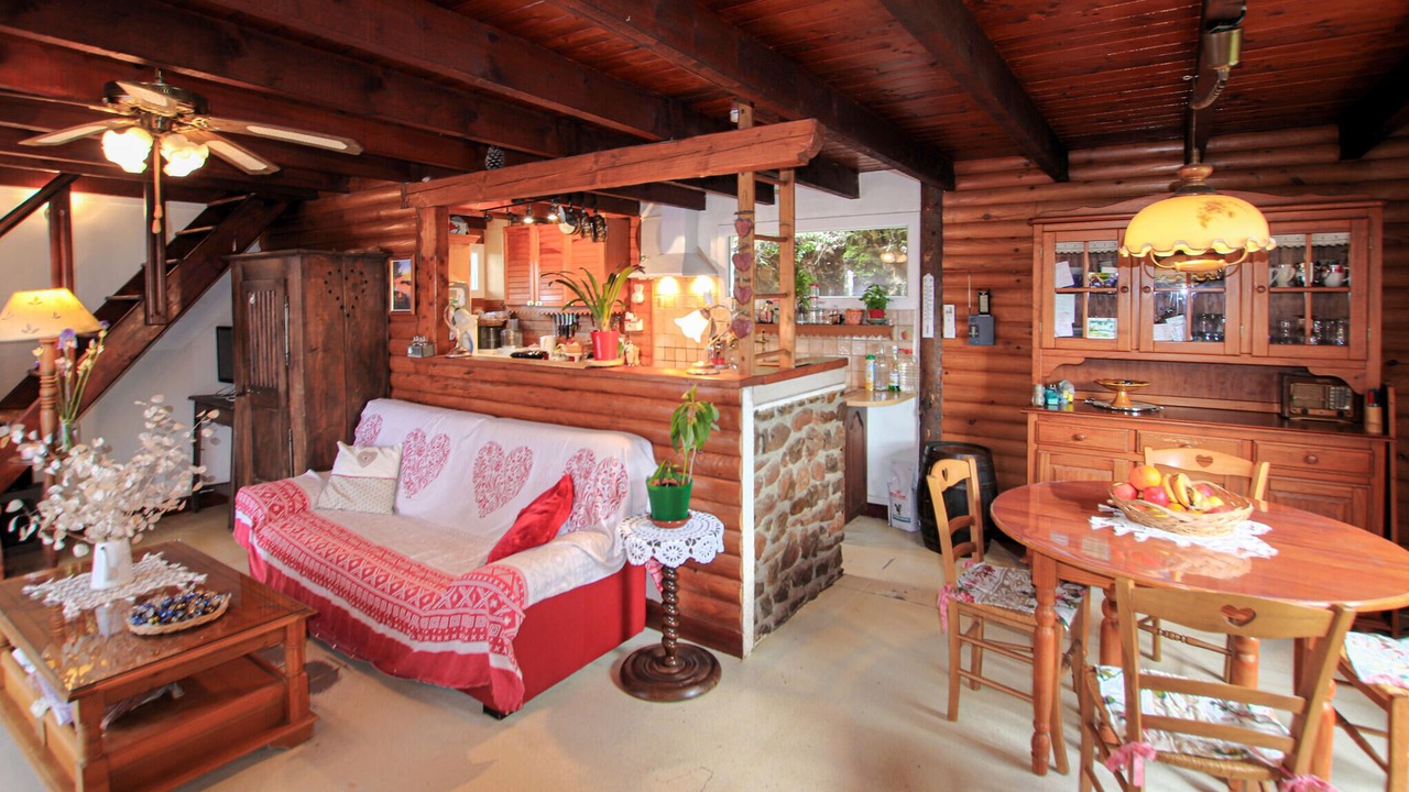 Photo of Bedroom in Thoiras