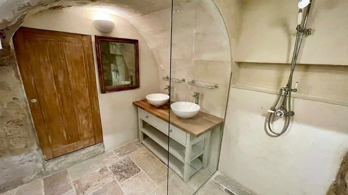 Photo of Bathroom in Sorbonne