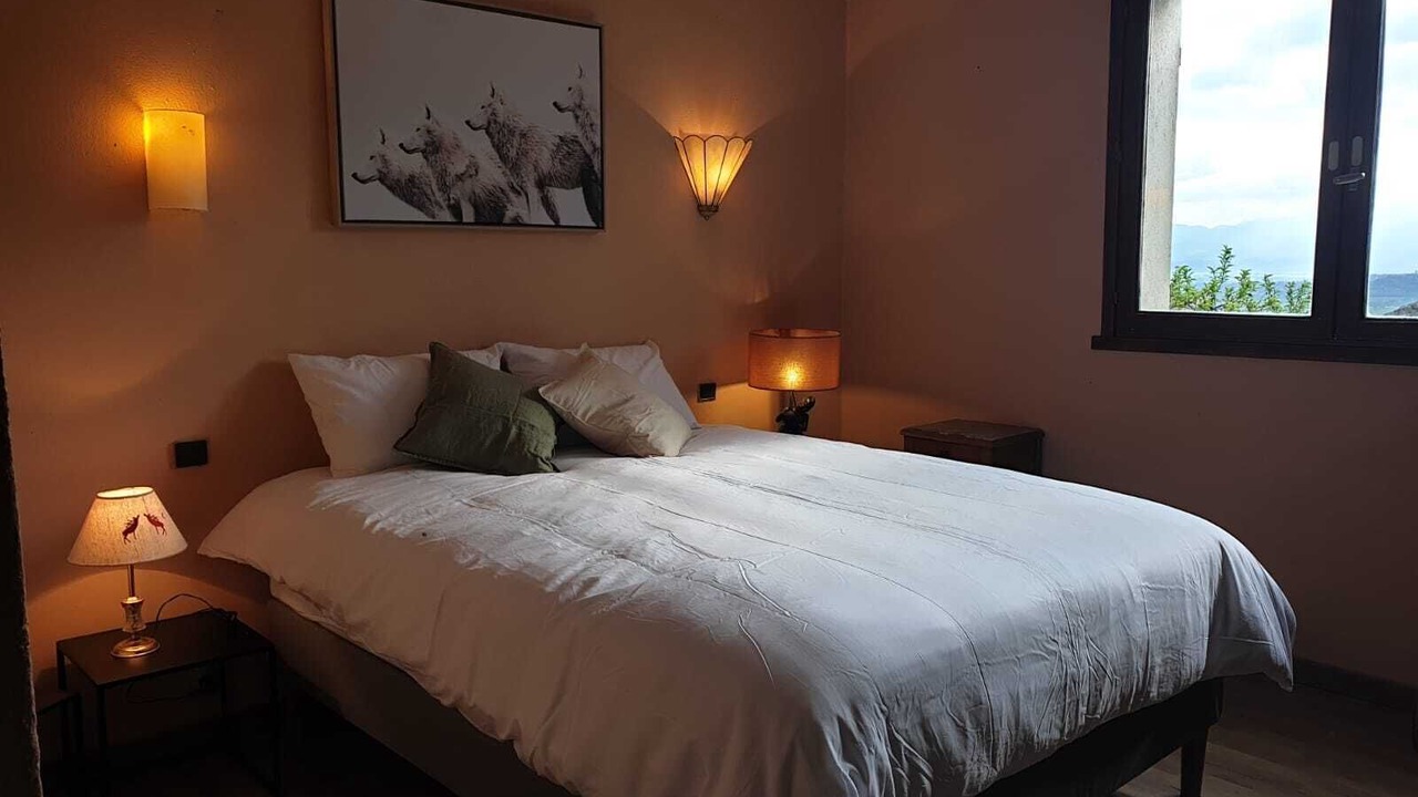 Photo of Bedroom in Estavar
