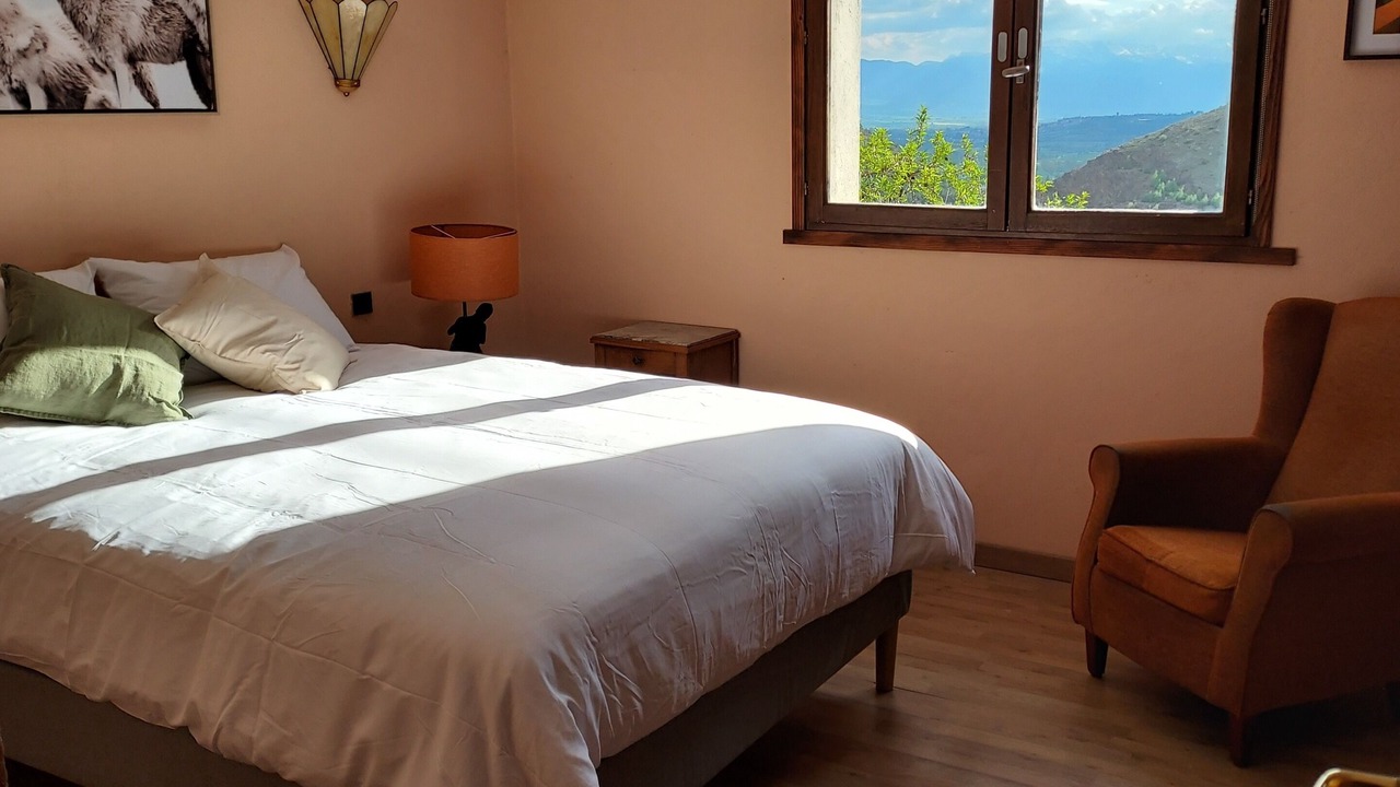 Photo of Bedroom in Estavar