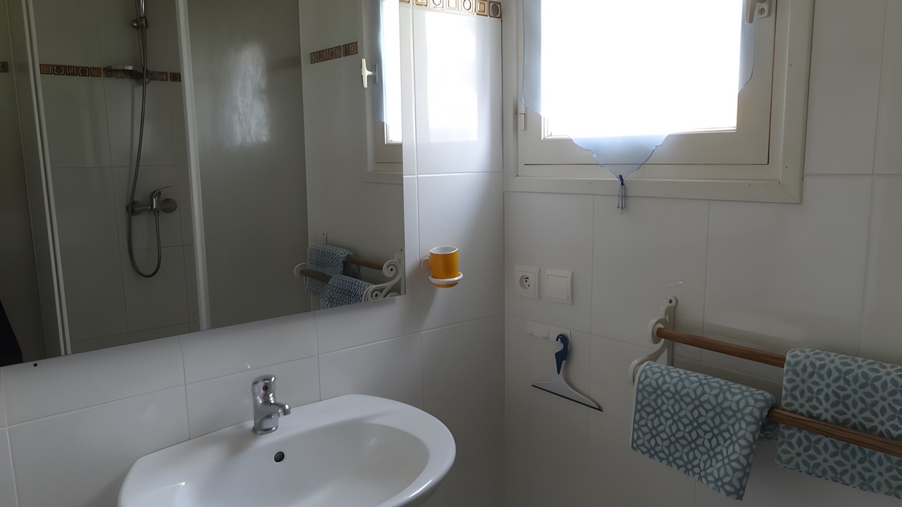 Photo of Bathroom in Sare