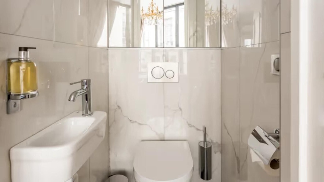 Photo of Bathroom in Quartier du Mail