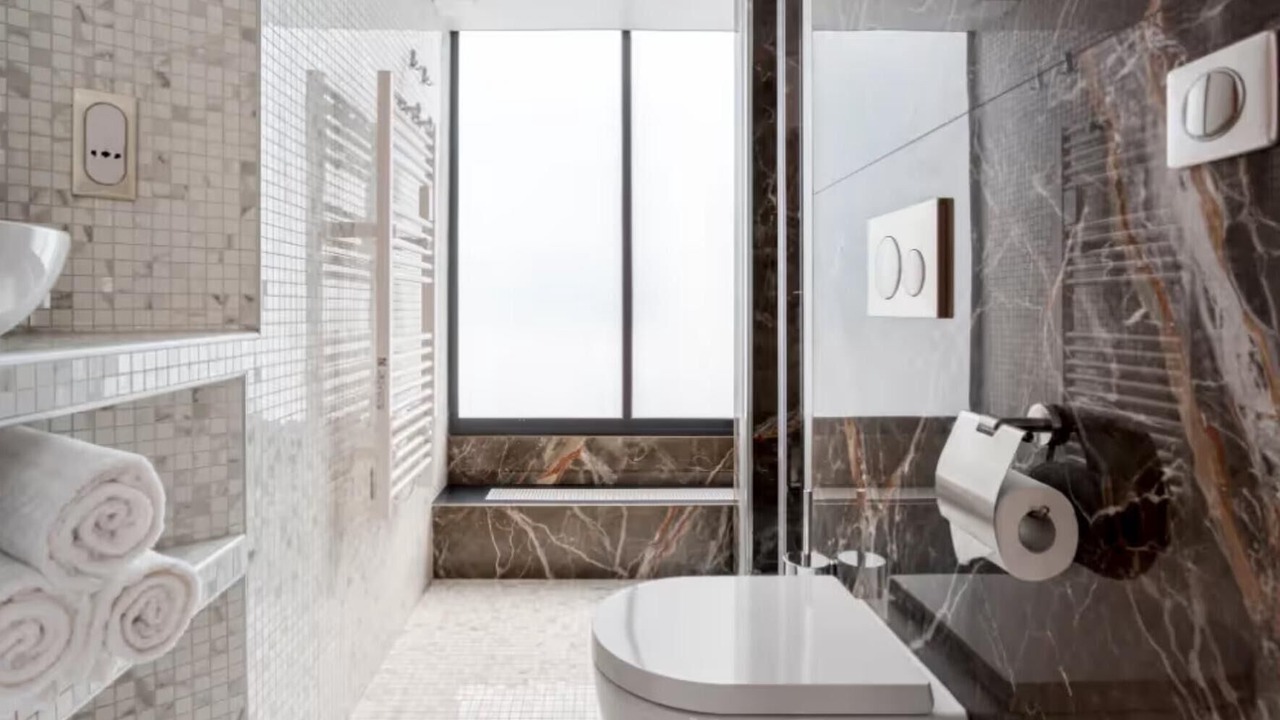 Photo of Bathroom in Quartier du Mail