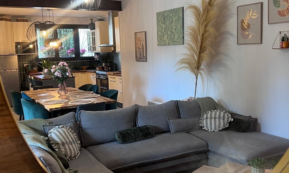 Photo of Livingroom in Fontaine-de-Vaucluse