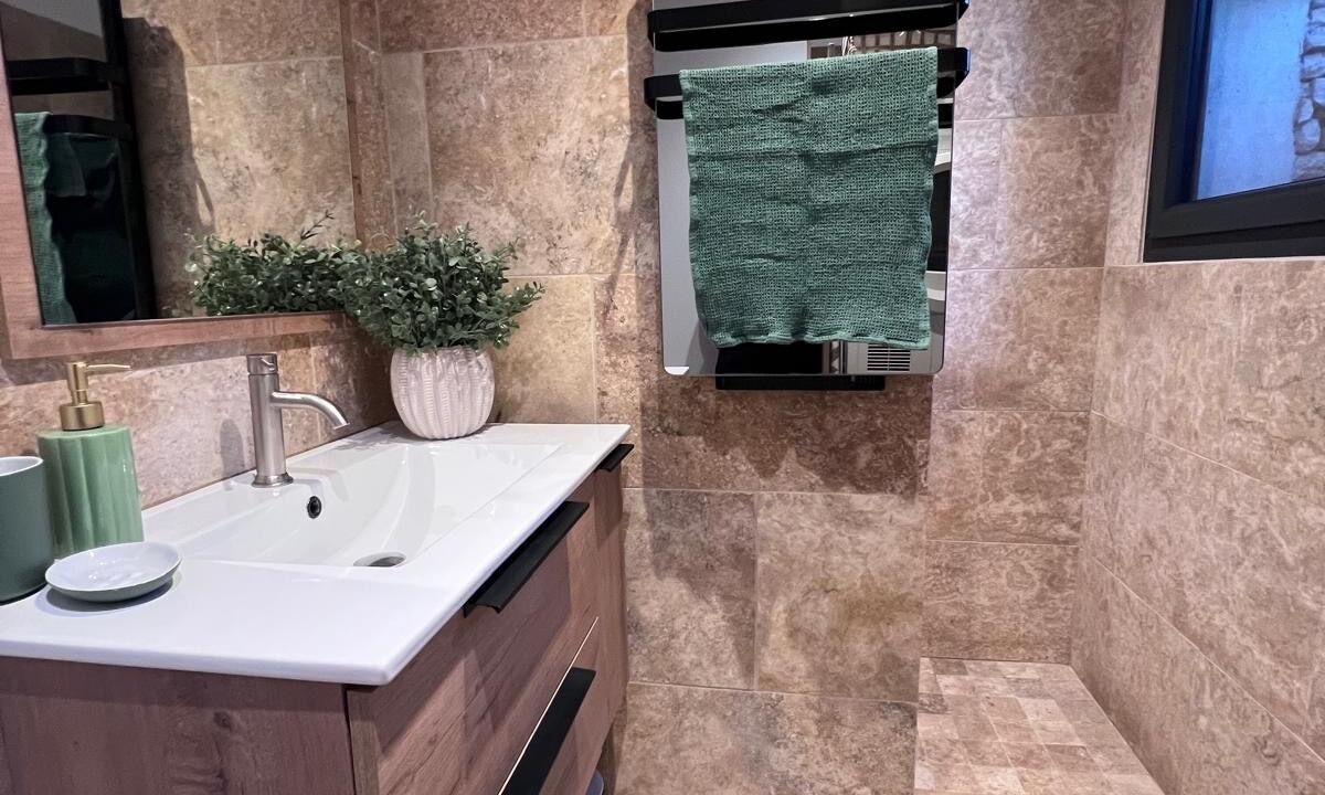 Photo of Bathroom in Fontaine-de-Vaucluse