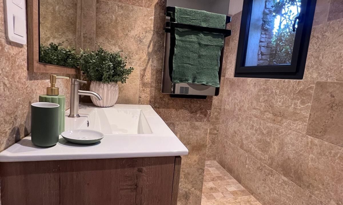 Photo of Bathroom in Fontaine-de-Vaucluse