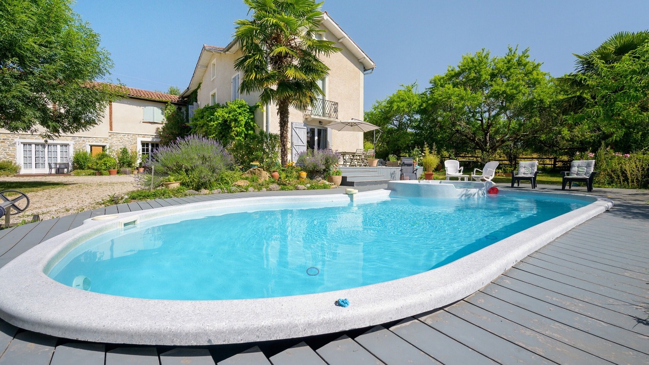 Photo of Outdoor in Regades