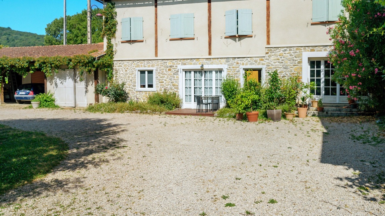 Photo of Outdoor in Regades