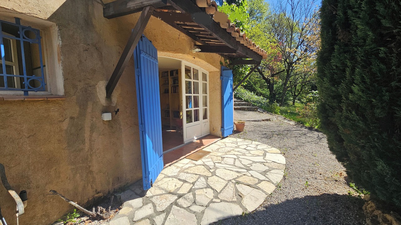 Photo of Outdoor in Montferrat