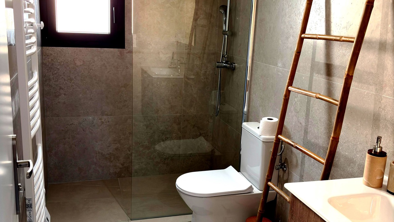 Photo of Bathroom in Lesparre-Medoc