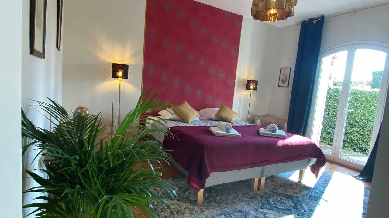 Photo of Bedroom in Chateauneuf-du-Pape