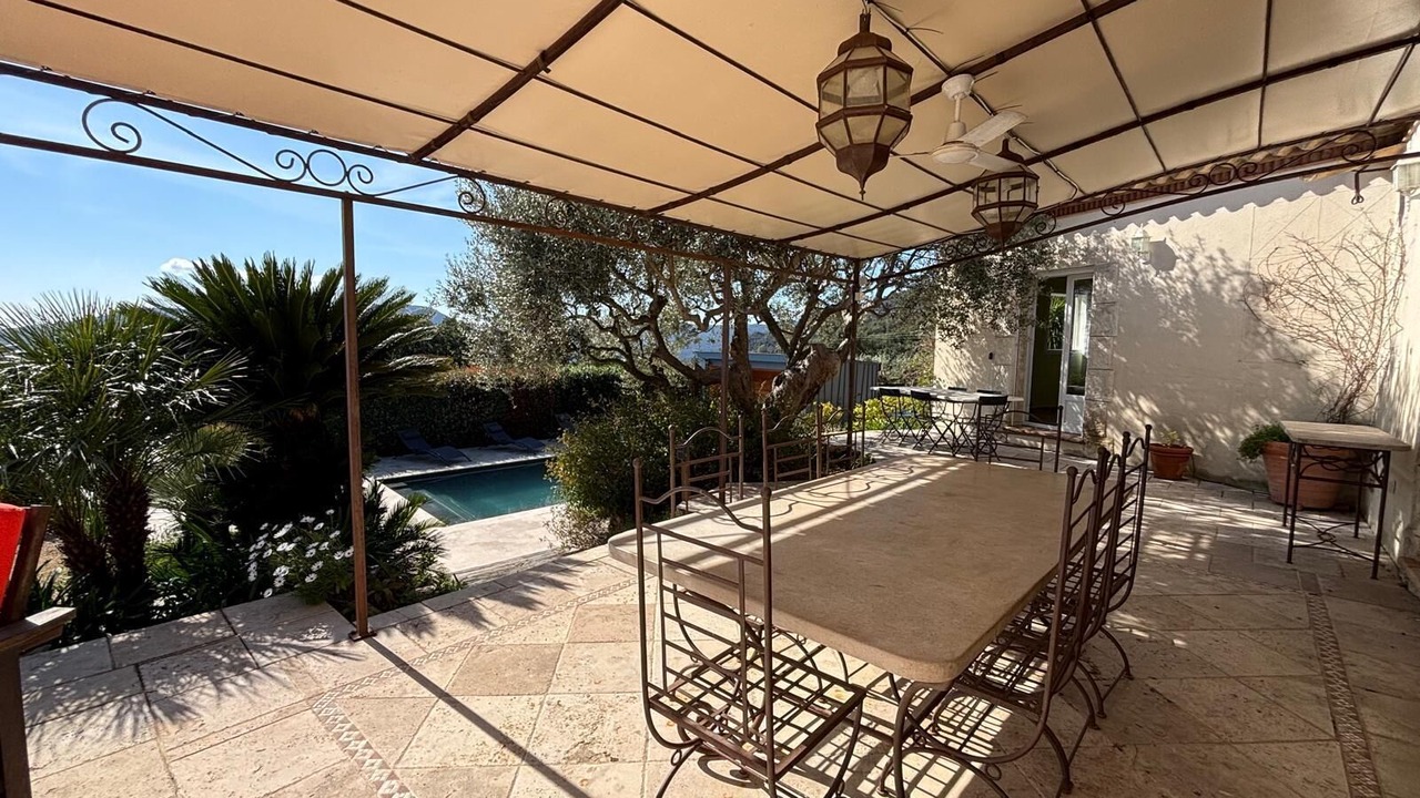 Photo of Outdoor in Preconil