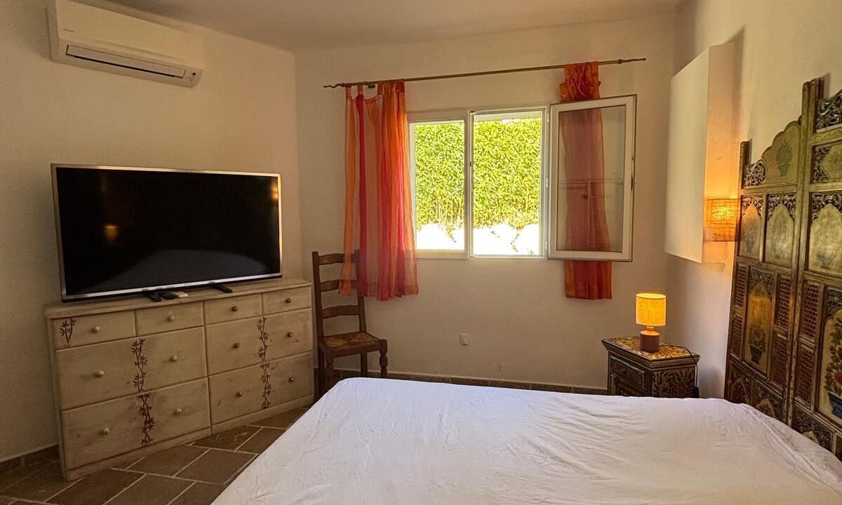 Photo of Bedroom in Preconil