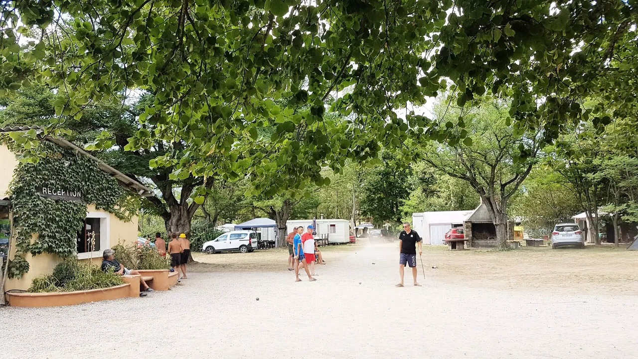 Photo of Others in Garde-Colombe