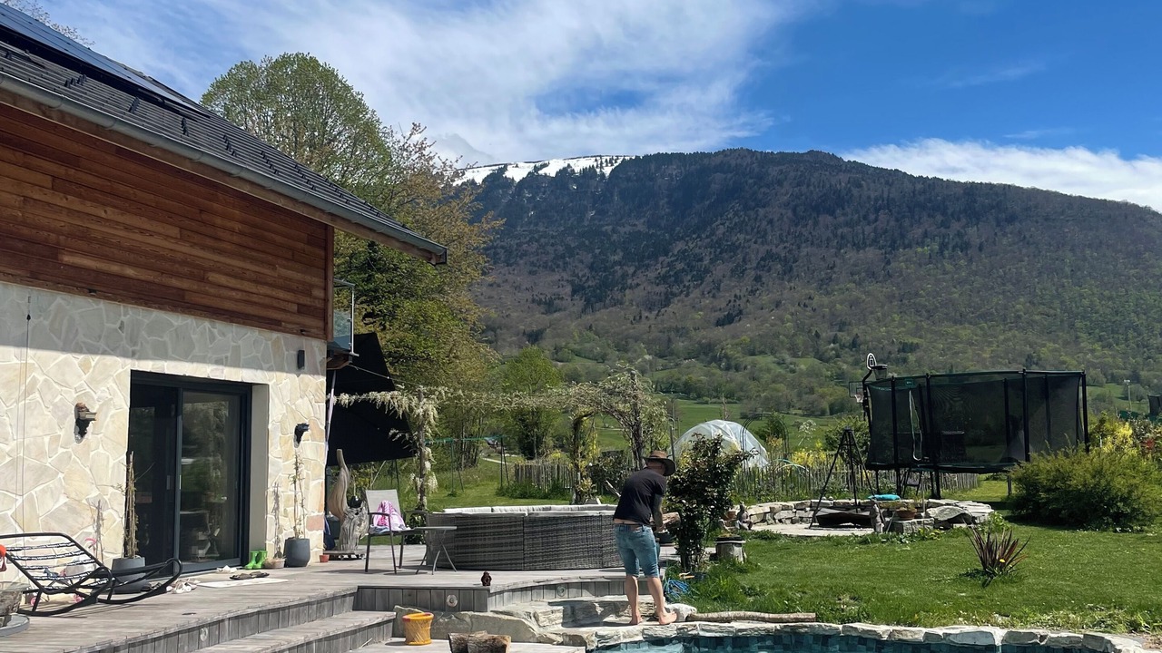 Photo of Outdoor in Gruffy