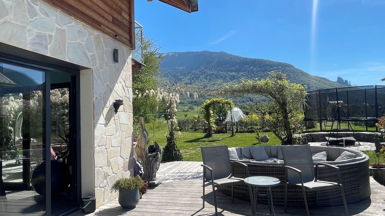 Photo of Patio Balcony in Gruffy