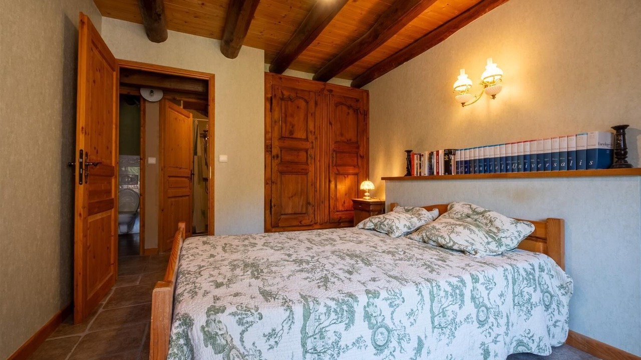 Photo of Bedroom in Saint-Denis-en-Margeride