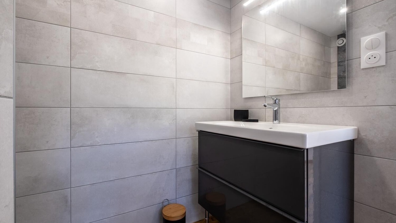 Photo of Bathroom in Saint-Denis-en-Margeride
