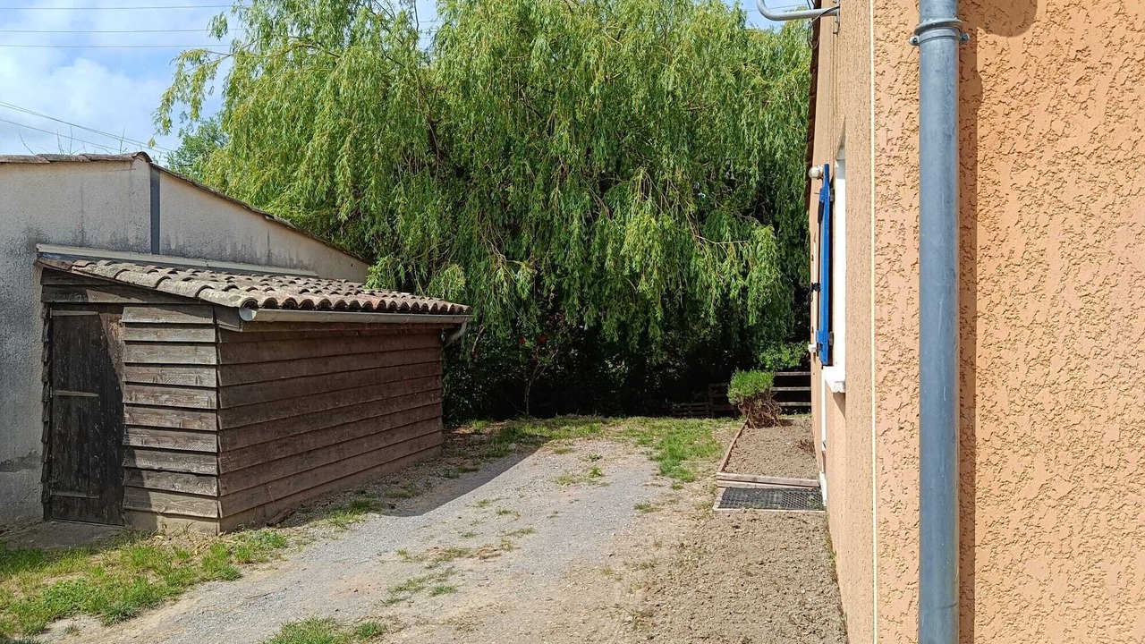 Photo of Outdoor in Alba-la-Romaine