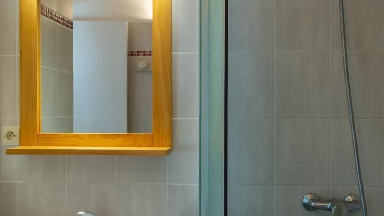 Photo of Bathroom in Mas-Saint-Chely