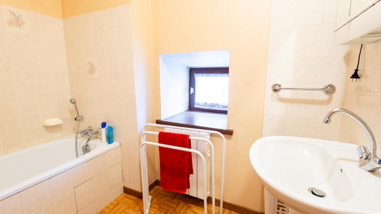 Photo of Bathroom in Saint-Denis-en-Margeride