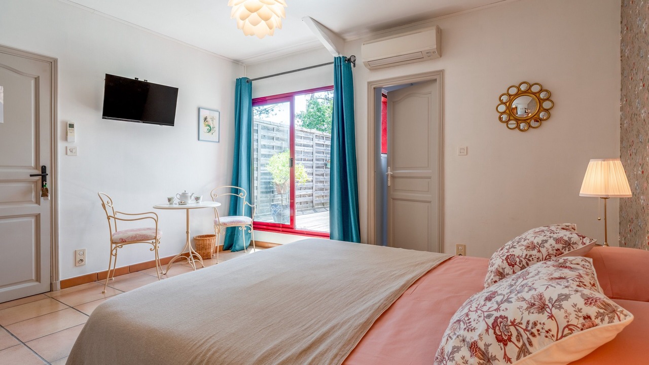 Photo of Bedroom in Lagarde Pareol