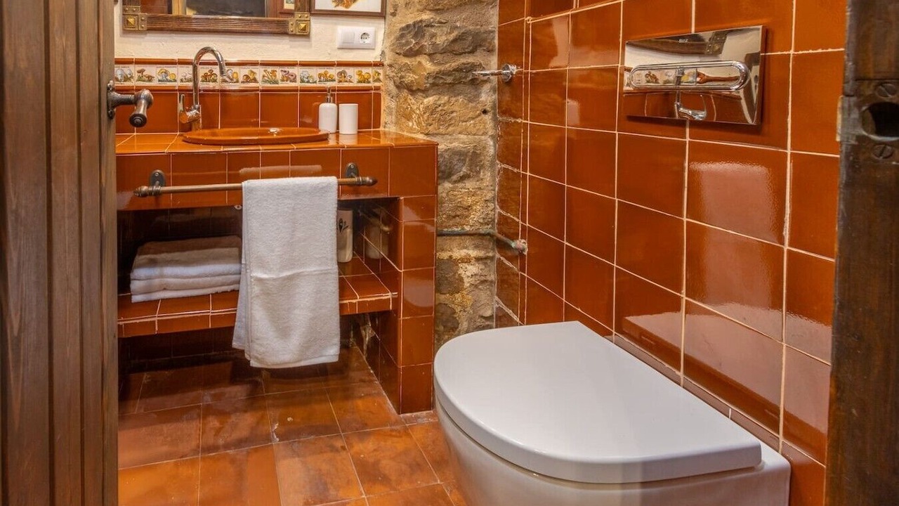 Photo of Bathroom in Besalu