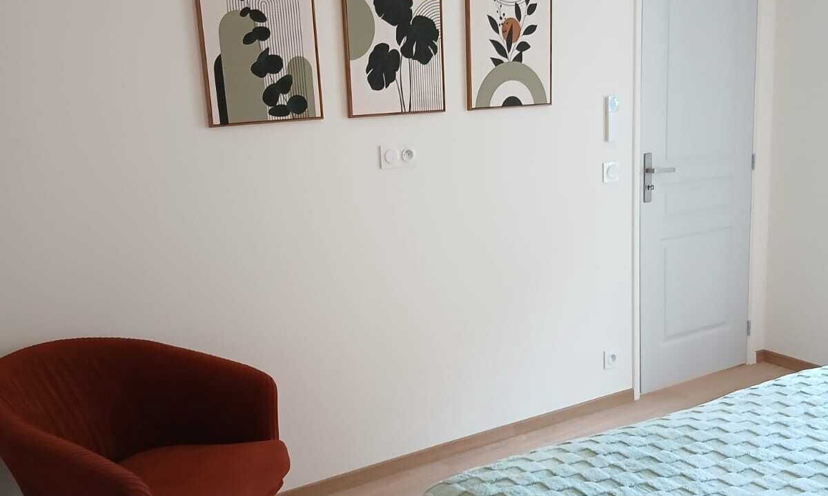 Photo of Bedroom in Saint-Georges-de-Luzencon