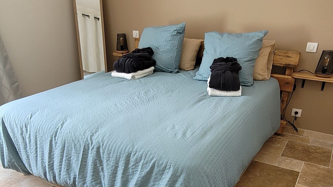 Photo of Bedroom in Soulages