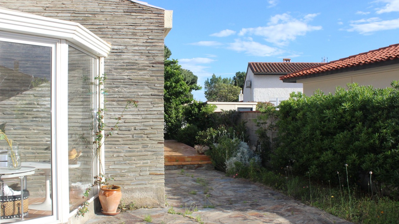 Photo of Patio Balcony in La Jetee