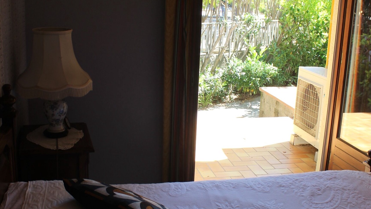 Photo of Bedroom in La Jetee