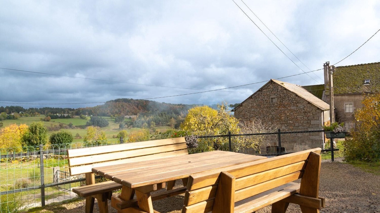 Photo of Outdoor in Le Buisson