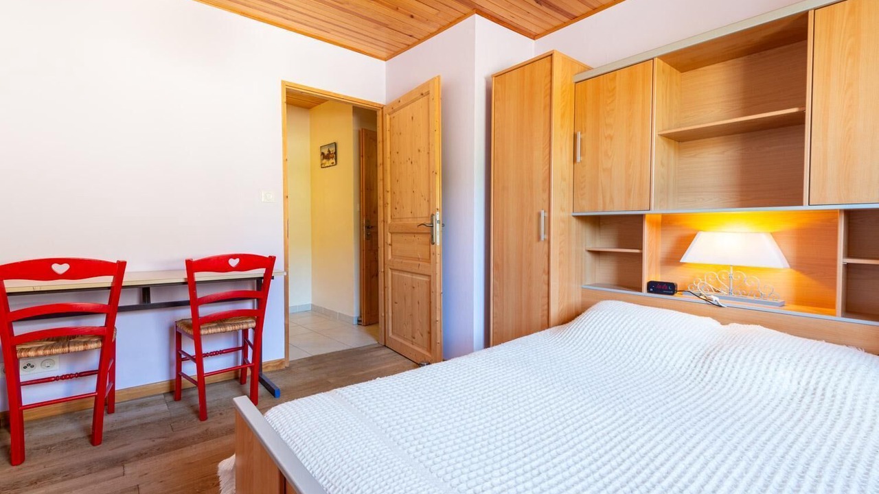 Photo of Bedroom in Saint-Saturnin