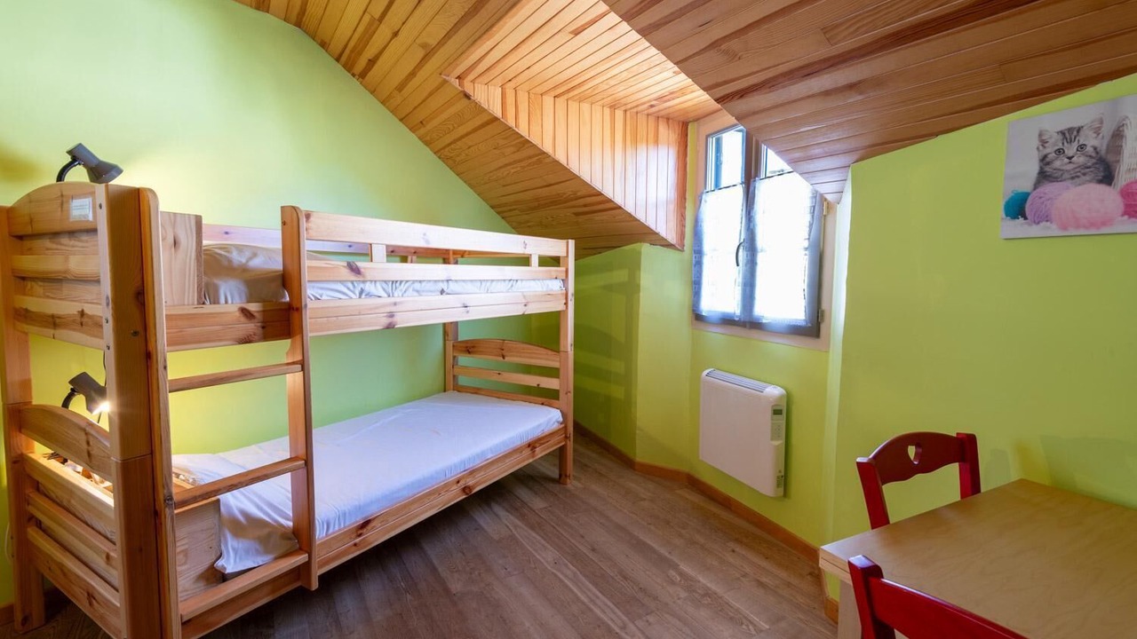 Photo of Bedroom in Saint-Saturnin