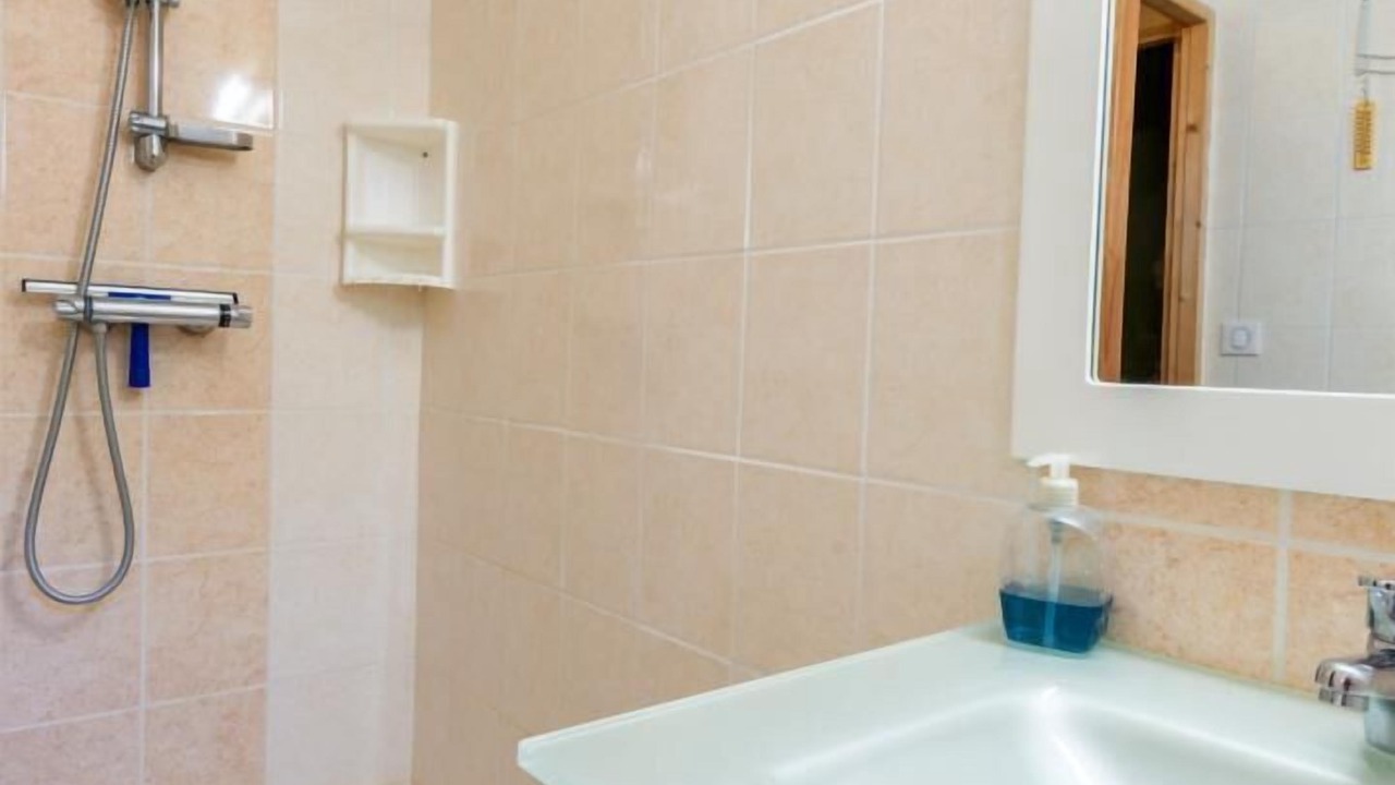 Photo of Bathroom in Saint-Saturnin