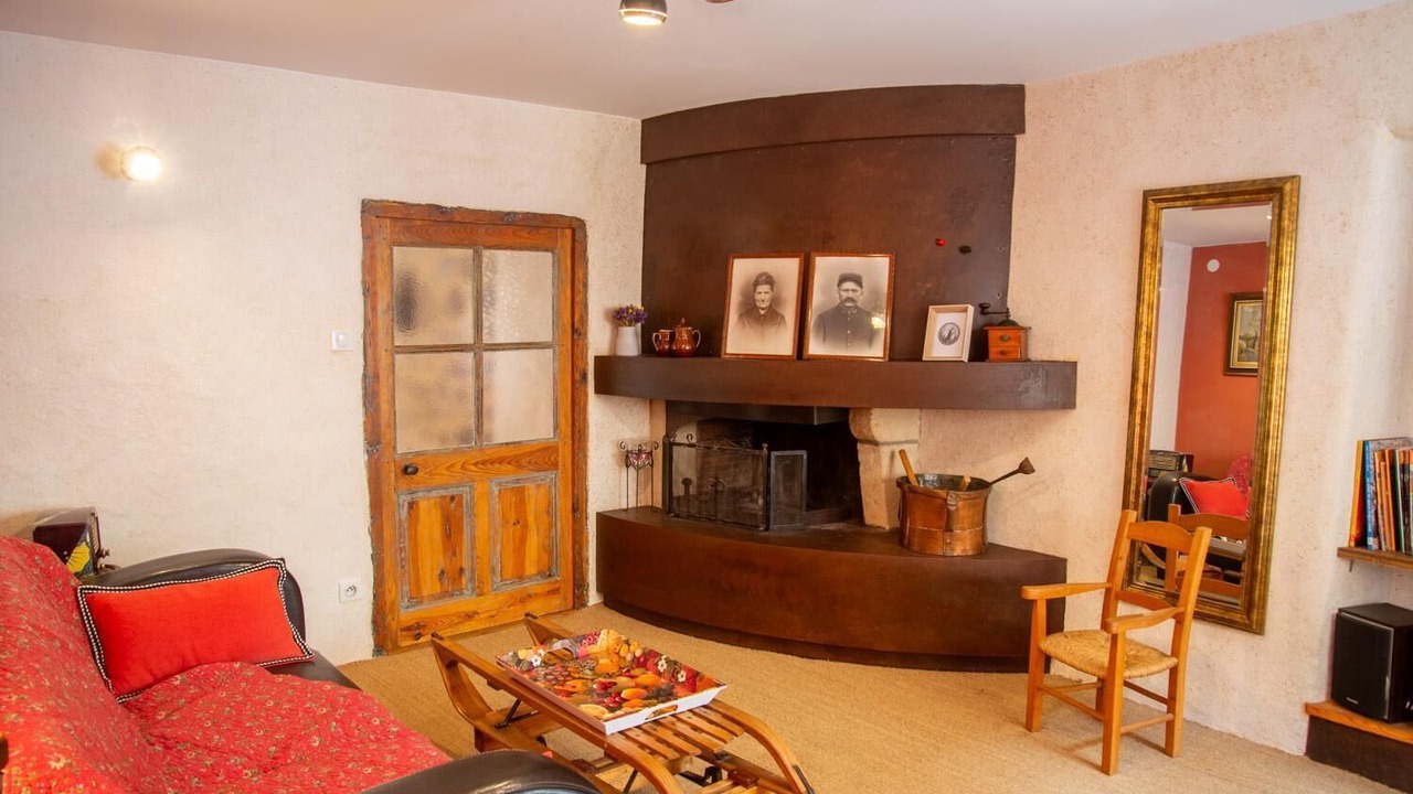 Photo of Livingroom in Ispagnac