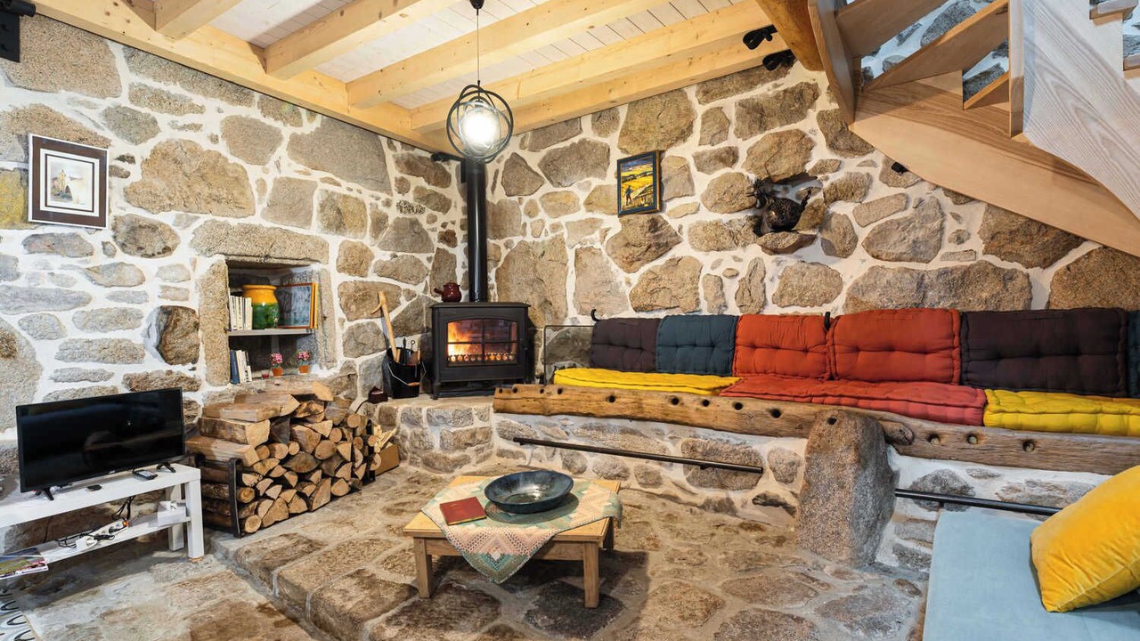 Photo of Livingroom in Fraissinet-de-Lozere