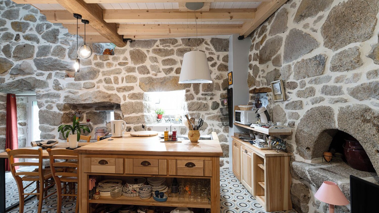 Photo of Kitchen in Fraissinet-de-Lozere