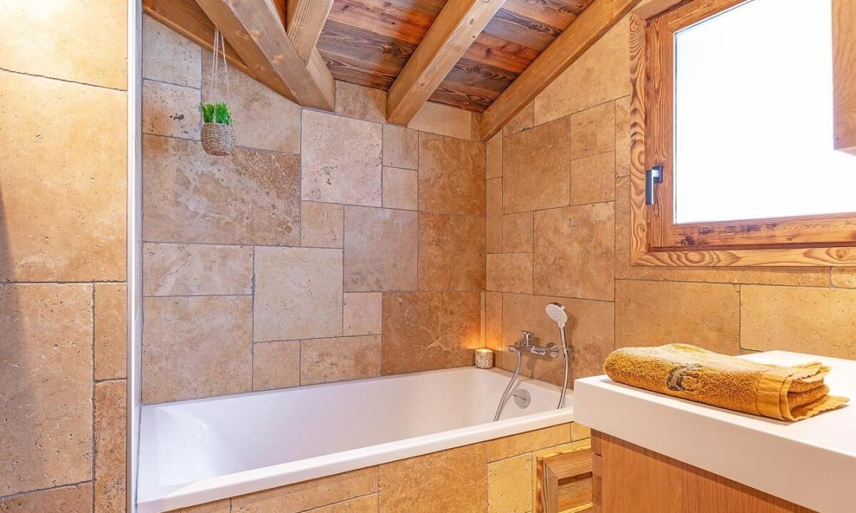 Photo of Bathroom in Nancroit