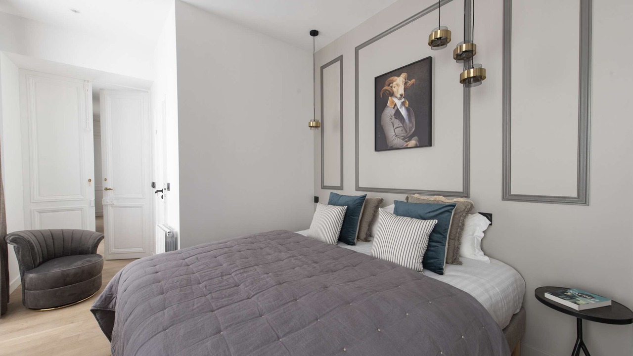 Photo of Bedroom in 2nd Arrondissement