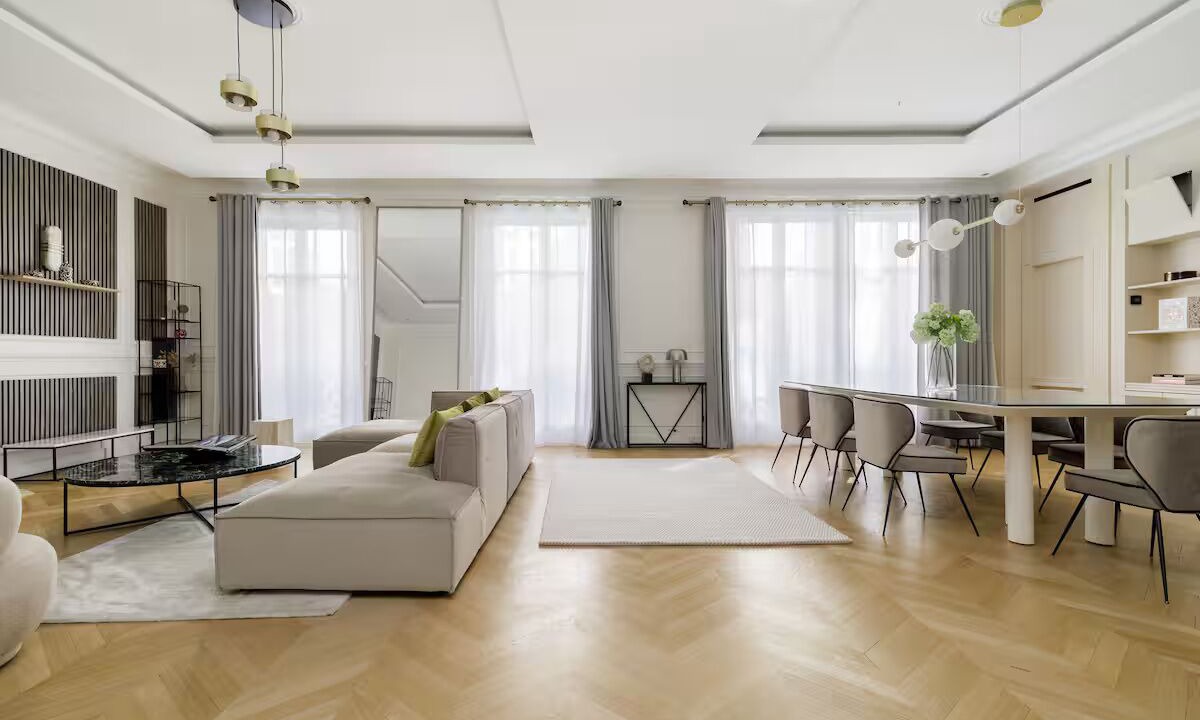 Photo of Livingroom in Champs-Elysees