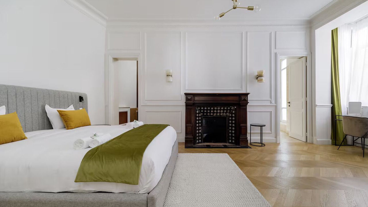 Photo of Bedroom in Champs-Elysees
