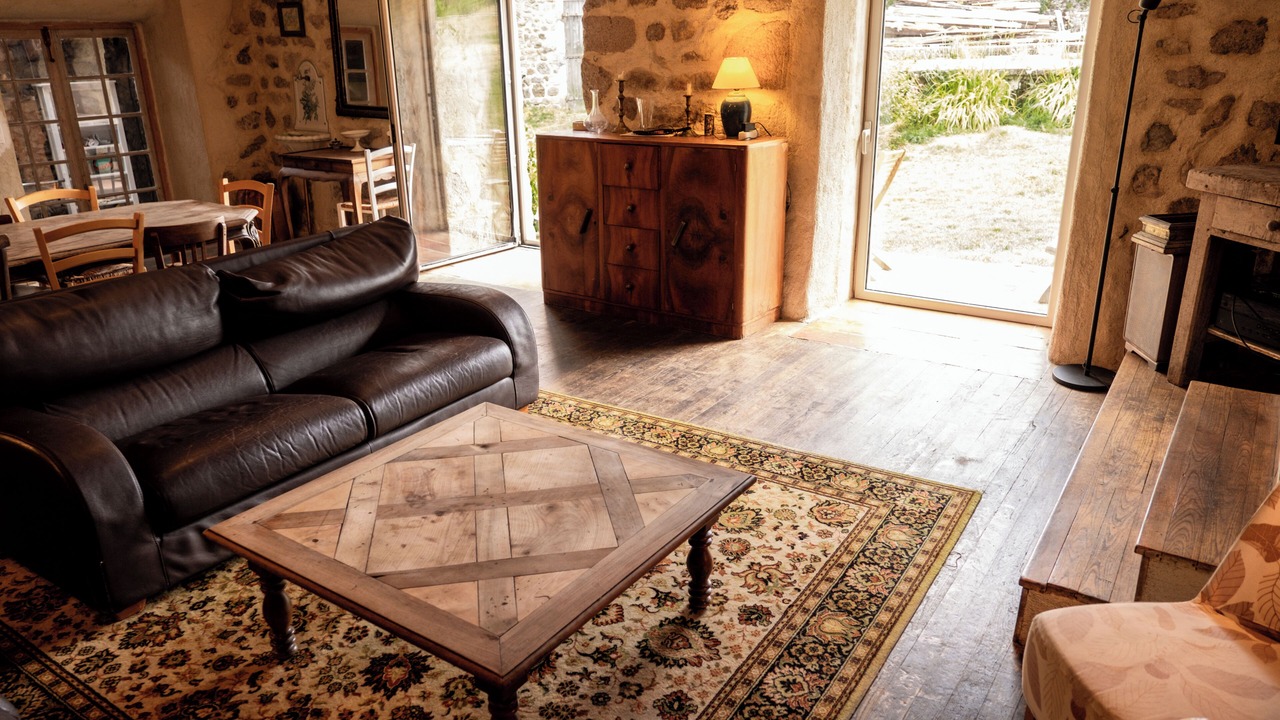 Photo of Livingroom in Saint-Barthelemy-Grozon