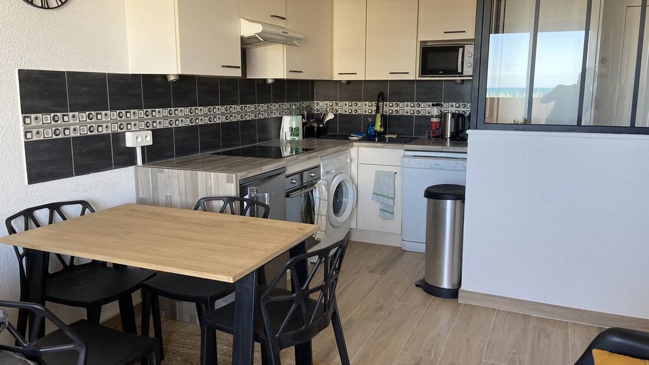 Photo of Kitchen in Le Port